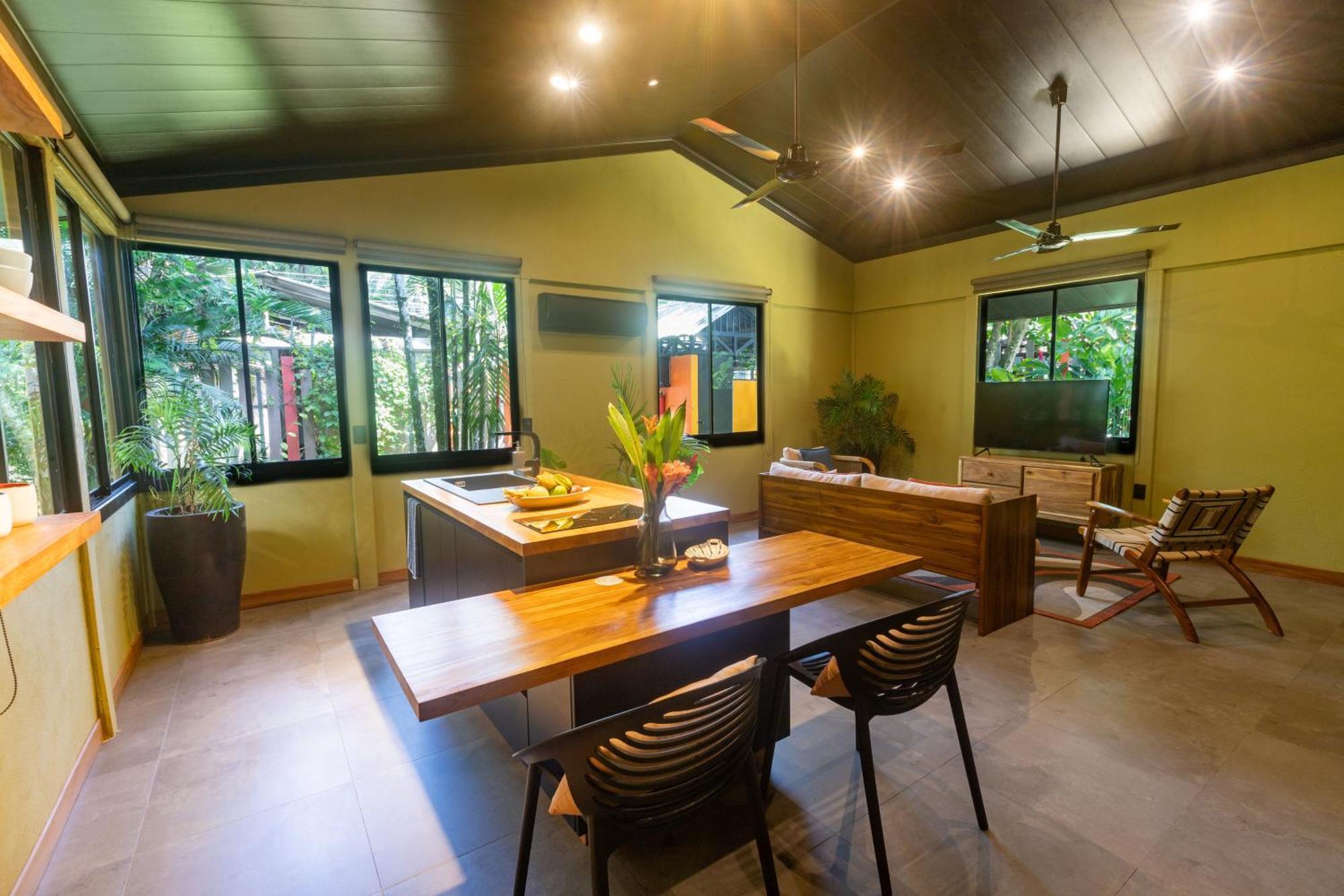 Hotel Banana Azul - Adults Only Puerto Viejo de Talamanca المظهر الخارجي الصورة